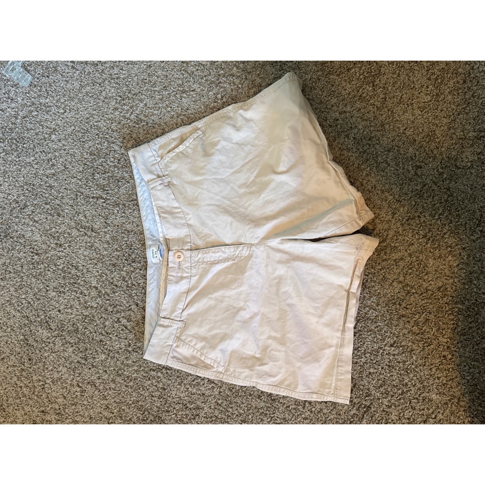 Crown & Ivy Caroline Khaki Chino Shorts Tan Womens 12 Mid Rise 5 Inch Inseam